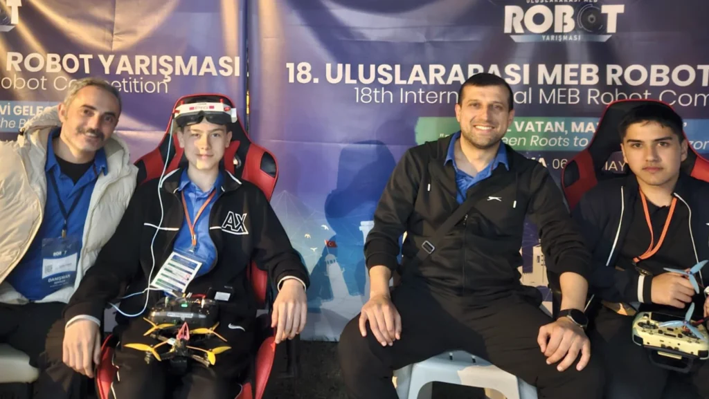 Liseli gençlerden uluslararası başarı