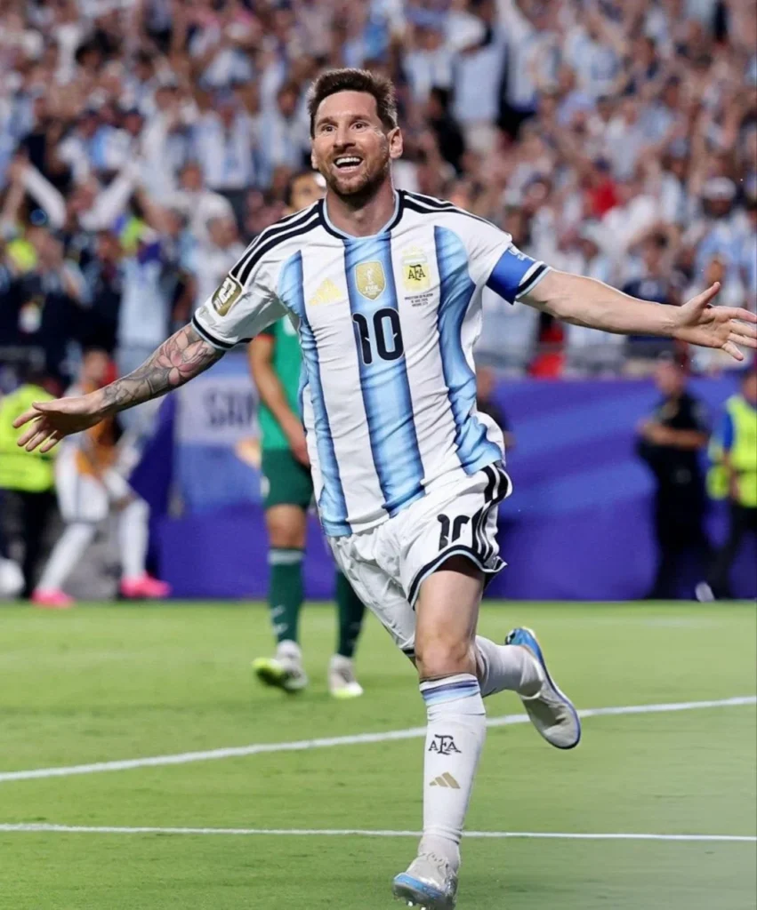 Messi’den tarihi hat-trick:  39 yaşında dünya kupası rekorunu egale etti! Klose’yi yakaladı