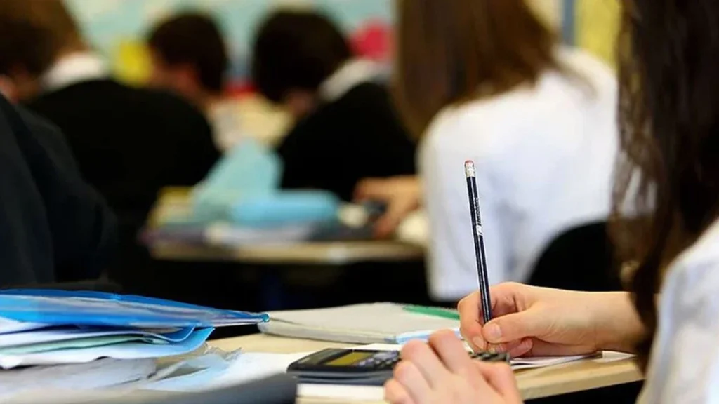 Okullar ne zaman kapanıyor ve açılıyor? MEB 2026-2027 takvimi