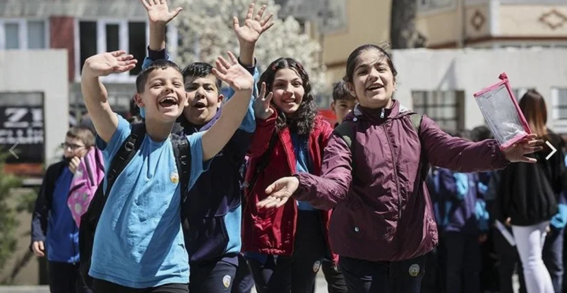 Tüm öğrenciler 3 gün tatil yapacak: Hangi günler tatil, MEB açıkladı