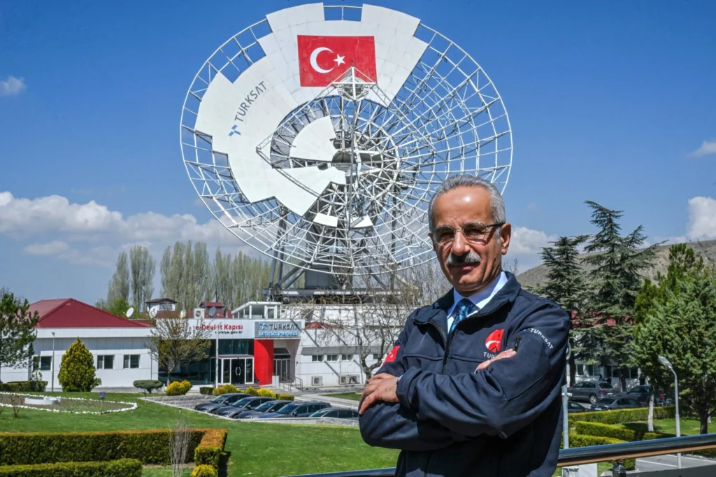 Türkiye-Katar ortak uydu hamlesi