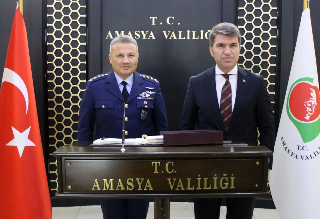 Alper Gezeravcı Merzifon’da göreve başladı: İlk ziyaret Amasya’ya