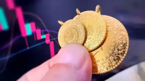 Altında yön değişti! Gram altın fiyatı 200 lira geriledi