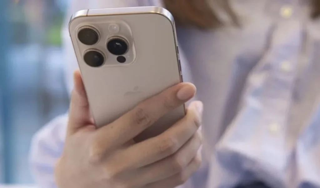 Apple’dan 110 ülkede iPhone kullanıcılarına casus yazılım uyarısı!