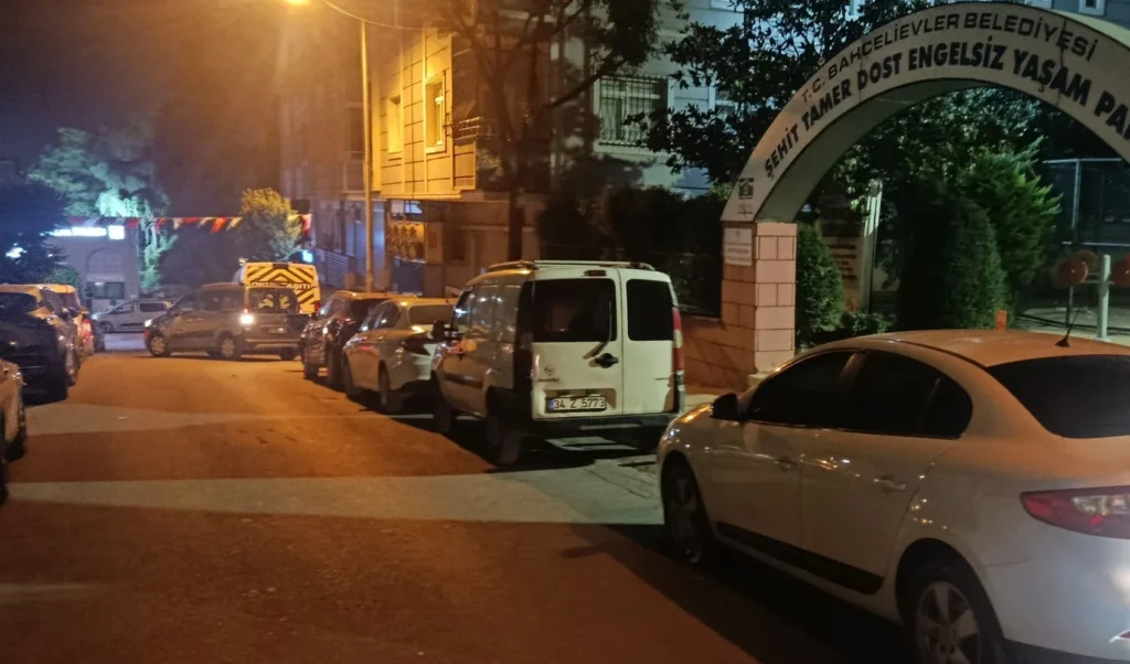 Bahçelievler’de silahlı saldırı! 2 kişiyi bacağından vurdu