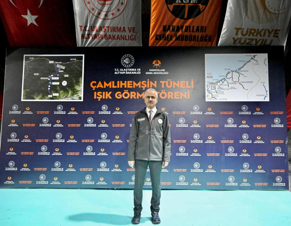 Bakan Uraloğlu: Ayder’e ulaşım 20 dakika kısalacak!