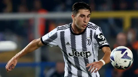 Beşiktaş transfer gündemi: Vlahovic’in kankası Miretti bitti!