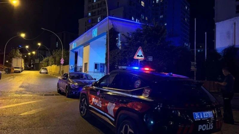 Esenyurt’ta düğün sonrası kavga! Sopa ve tekme sokağa taştı