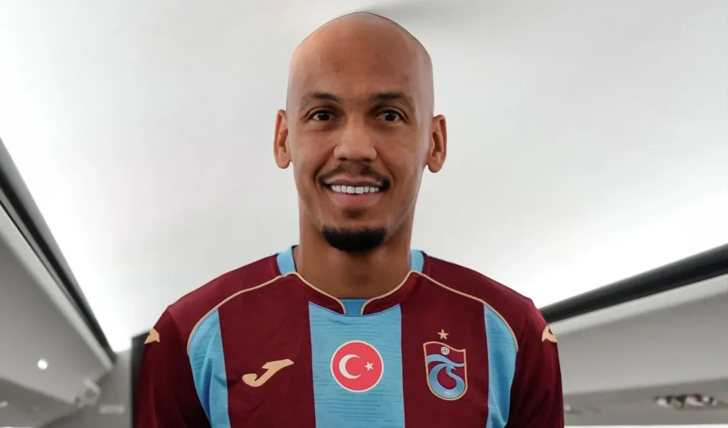 Fabinho Trabzonspor formasını giydi! Geliş saati belli oldu