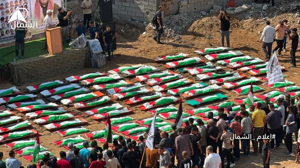 Gazze’de tarihi toplu cenaze: Enkazdan 120 şehidin naaşı çıkarıldı