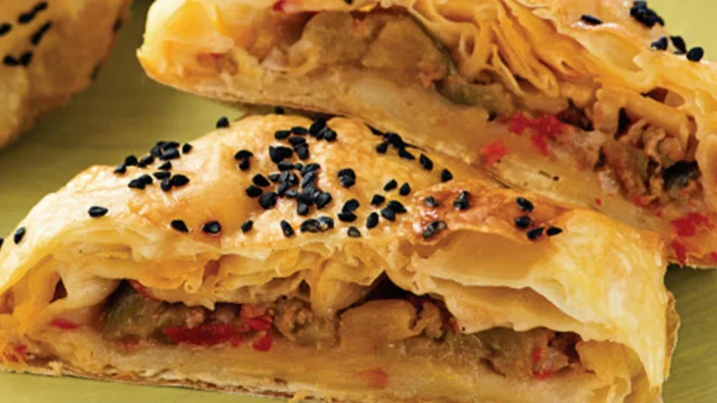 Gelinim Mutfakta Çıtır Köz Patlıcanlı Börek tarifi ve yapılışı