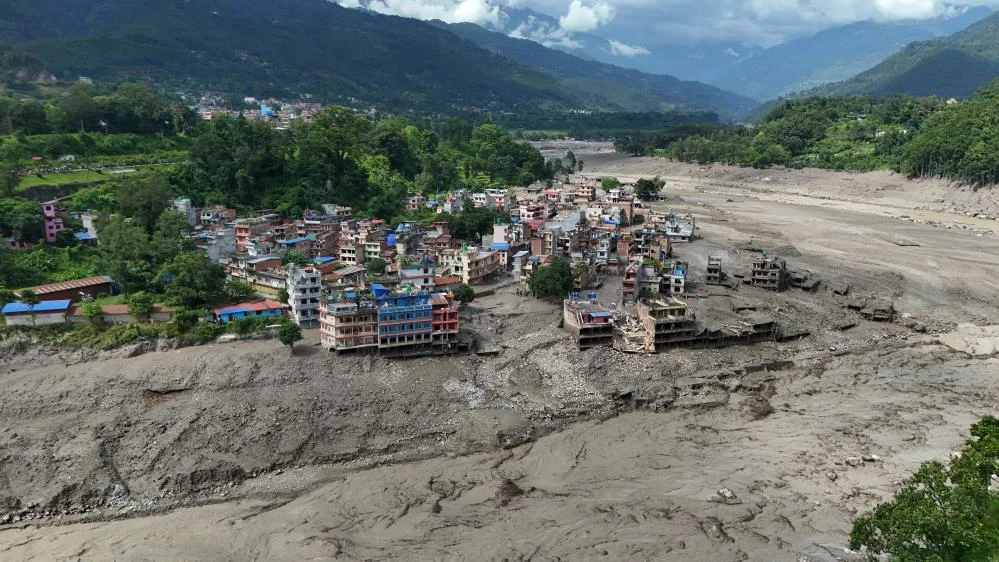 Himalayalar’da buzul koptu, Nepal’de 157 ölü, yüzlerce kayıp