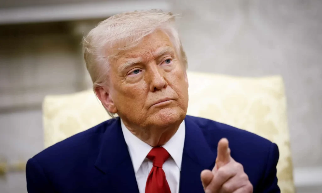 İran ile görüşen Umman’a Trump’tan tehdit: “Yerle bir ederim”