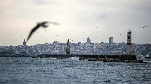 İstanbul’da poyraz gidiyor! Sıcaklıklar ne zaman yükselecek?