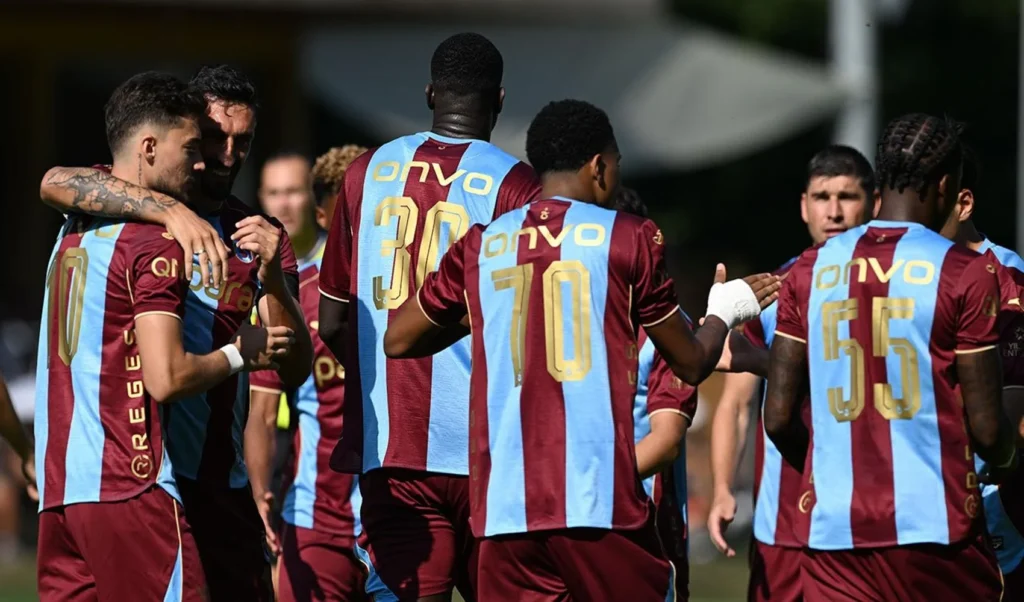 Kasımpaşa – Trabzonspor 11’leri! Salah yedek kulübesinde başlıyor