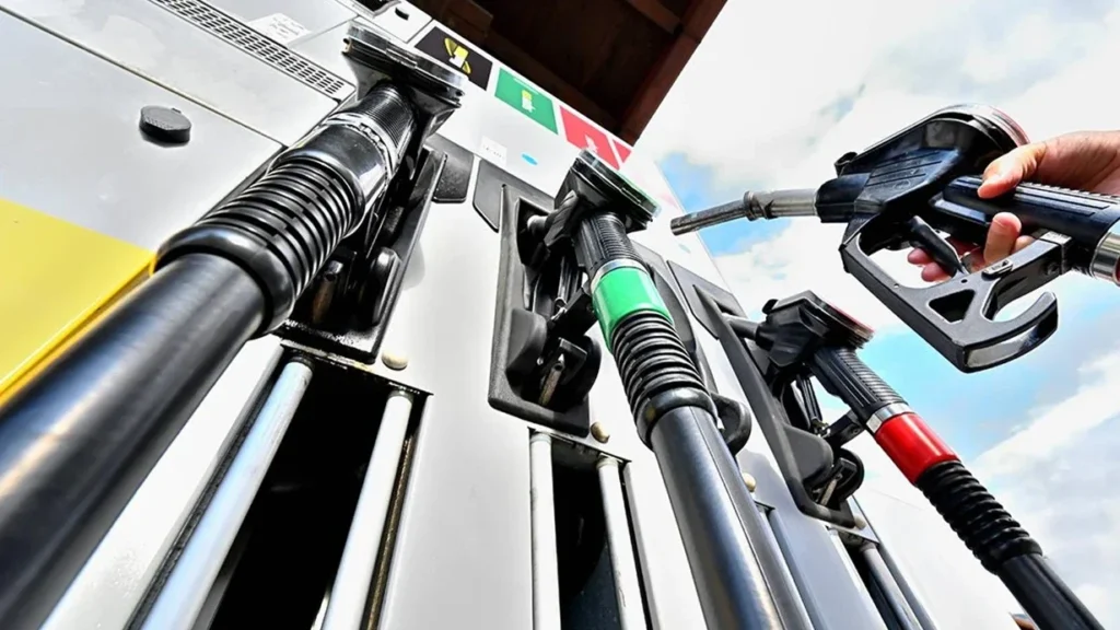 Mazota ikinci indirim geliyor! Gece yarısı motorin 3,97 TL ucuzlayacak