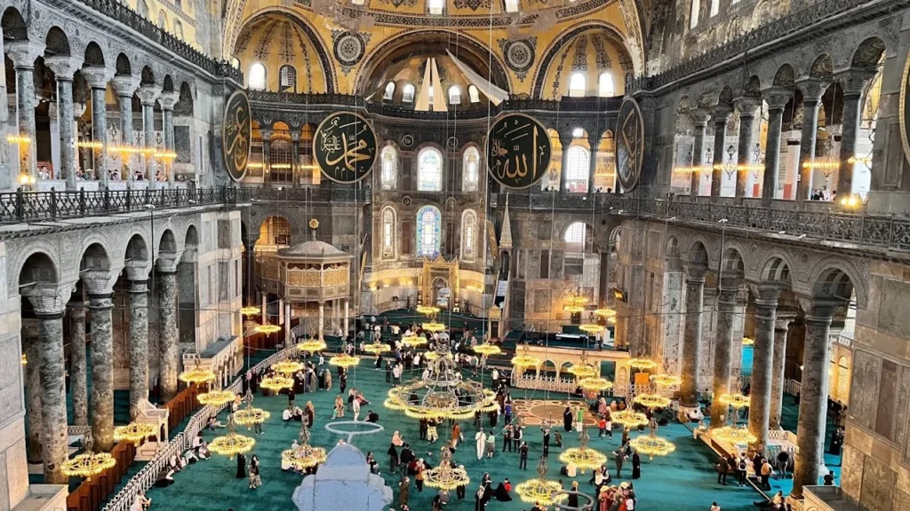 Mevlit Kandili’nde Türkiye genelinde özel program: 1001 Hatm-i Şerif’in duası yapılacak