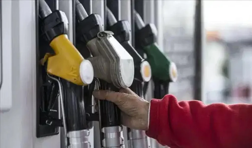 Resmi Gazete’de yayımlandı! Motorinde ÖTV kademeli artacak