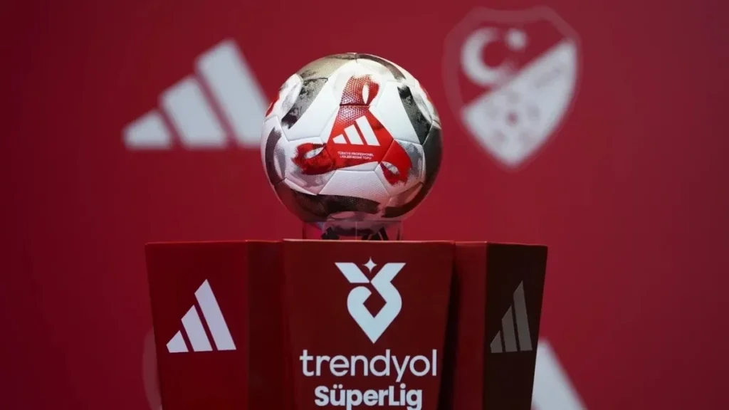 Süper Lig’de zirve değişti! 14 yıl sonra gelen liderlik