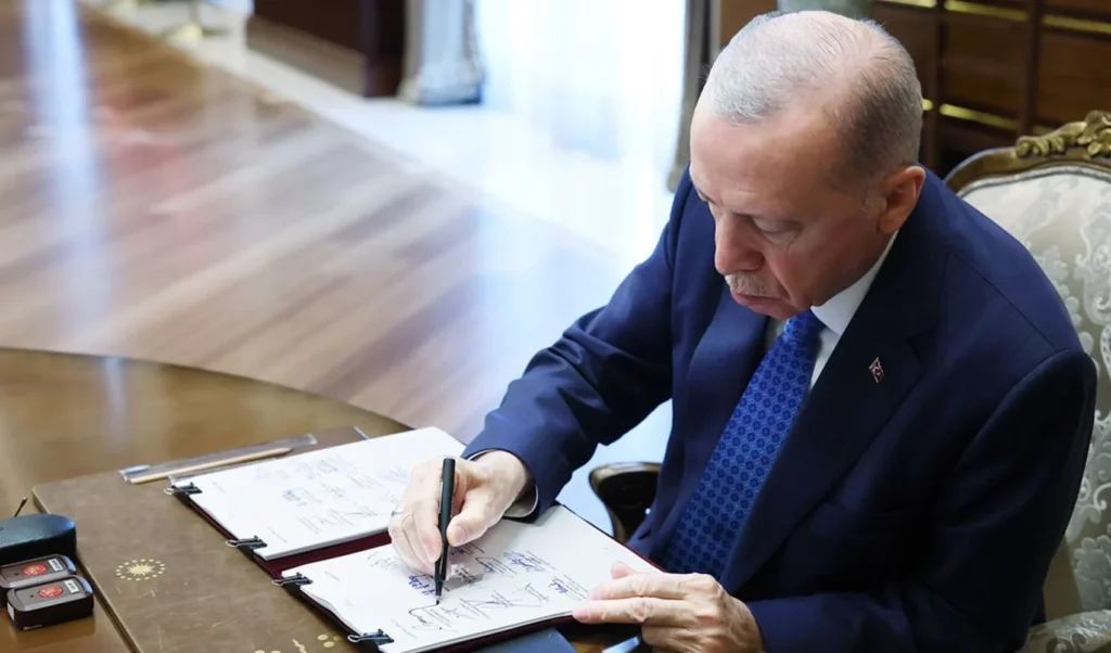 YAŞ 4 Ağustos’ta toplanıyor! Terfiler ve emeklilikler belli olacak